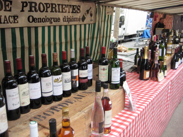 Des Gatten drittliebster Stand. Auflösungsverkäufe von Weinkellern erwecken in ihm den Jagdinstinkt.